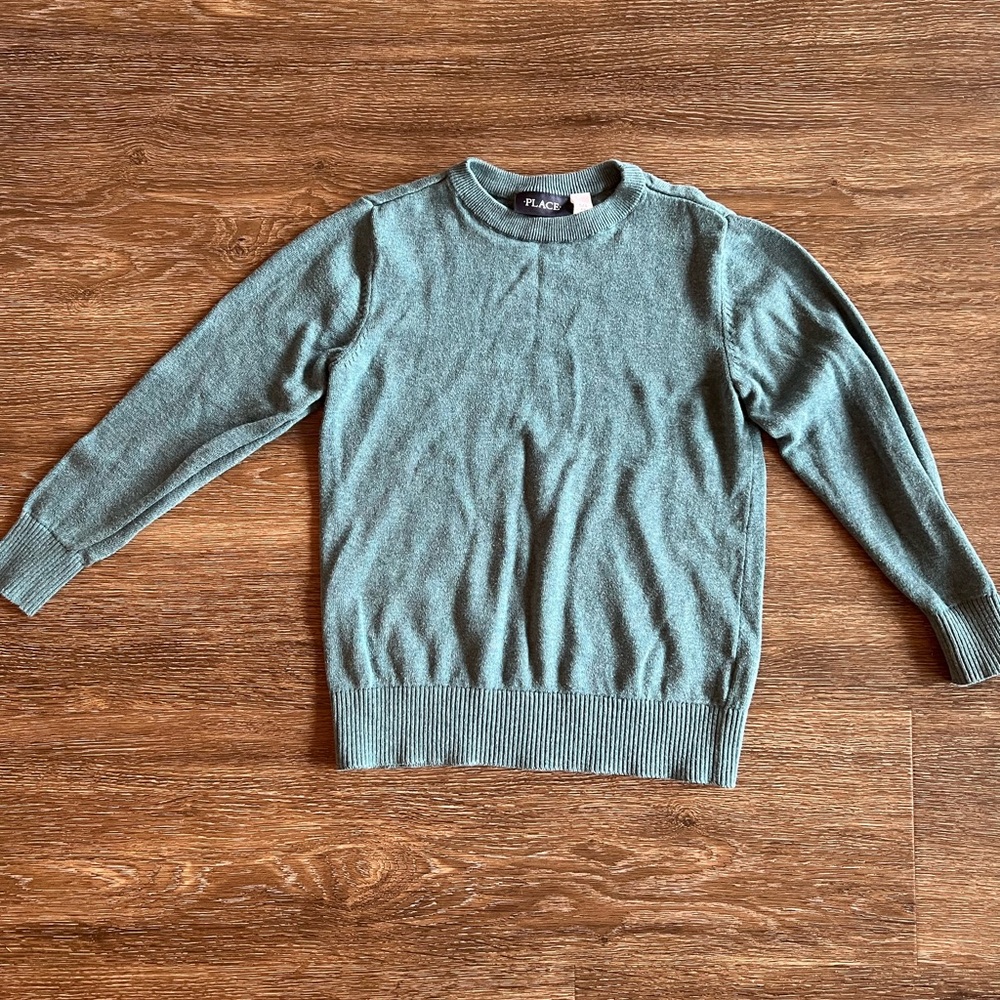Children’s place little boys lightweight sweater. Size 5/6.